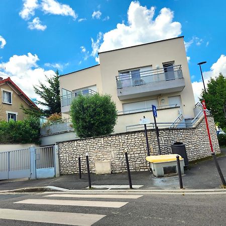 Superbe Appartement ,Proche De Paris, Dans Residence Privee , Ideal Familles, Parking Et Wifi Gratuits! ! ! Vitry-sur-Seine Eksteriør billede