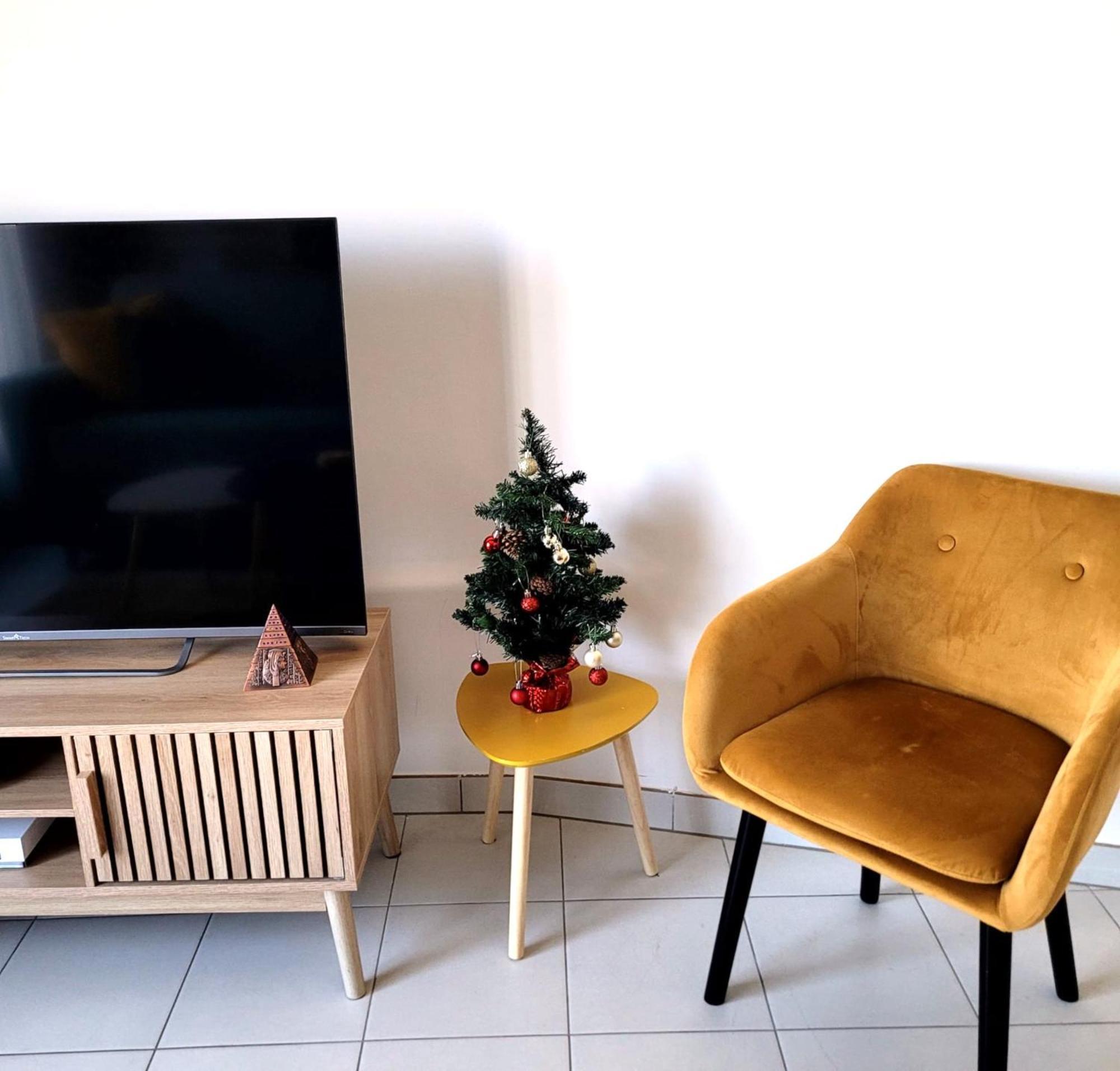 Superbe Appartement ,Proche De Paris, Dans Residence Privee , Ideal Familles, Parking Et Wifi Gratuits! ! ! Vitry-sur-Seine Eksteriør billede